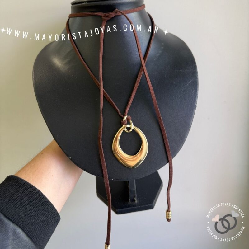 COLLAR BAÑADO EN ORO (BC0154)