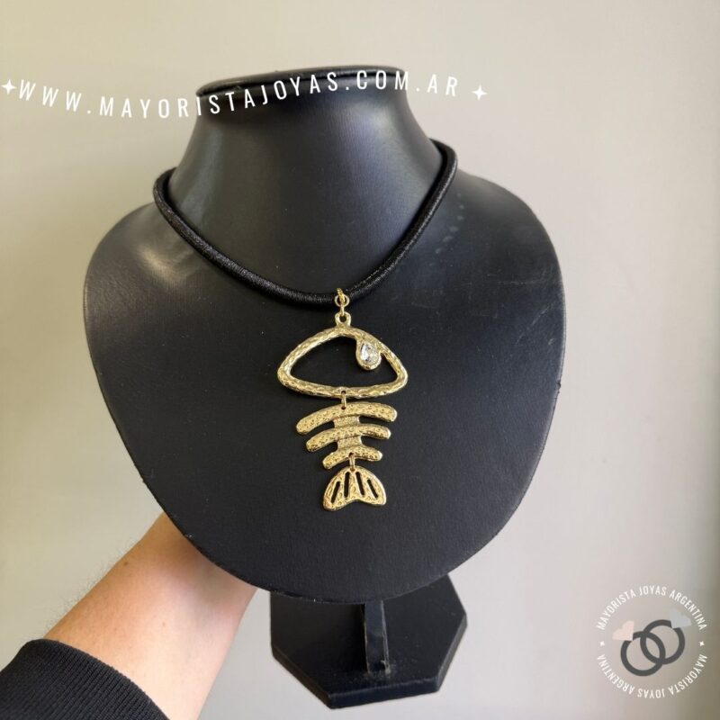 COLLAR BAÑADO EN ORO (BC0179)
