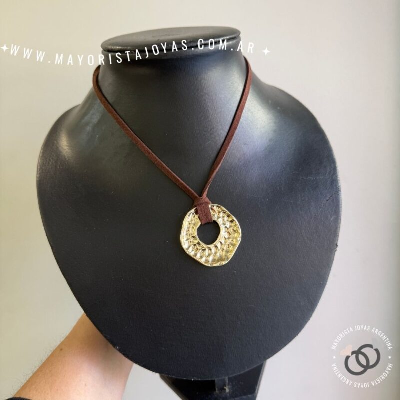 COLLAR BAÑADO EN ORO (BC0157)