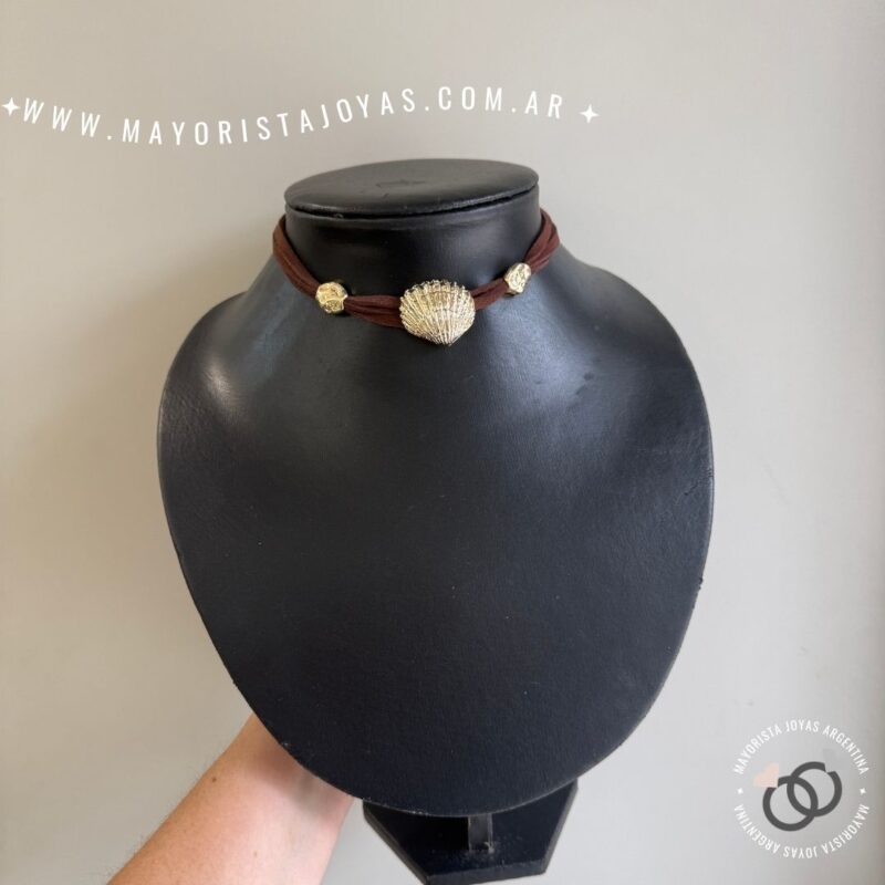 COLLAR BAÑADO EN ORO (BC0136)