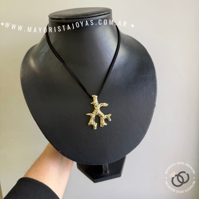 COLLAR BAÑADO EN ORO (BC0172)