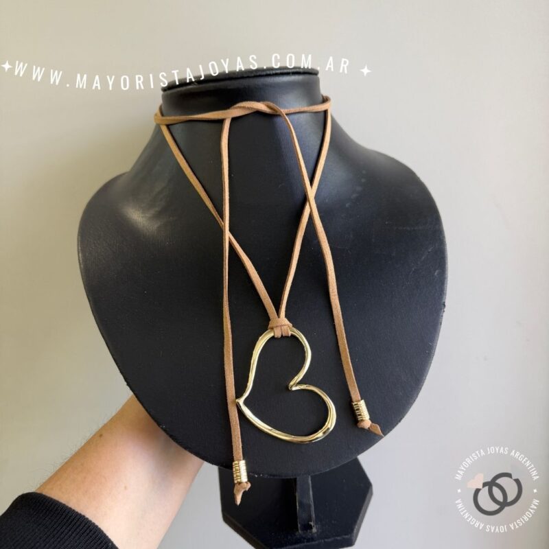 COLLAR BAÑADO EN ORO (BC0147)